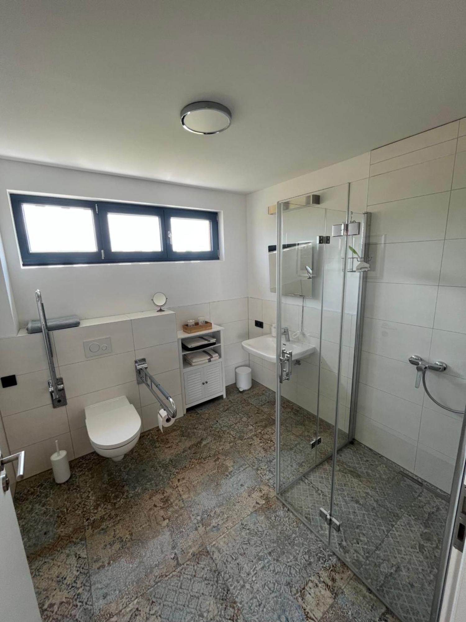 Moderne Barrierefreie Wohnung Auf Dem Land Bei Neuruppin Lichtenberg  Exteriör bild